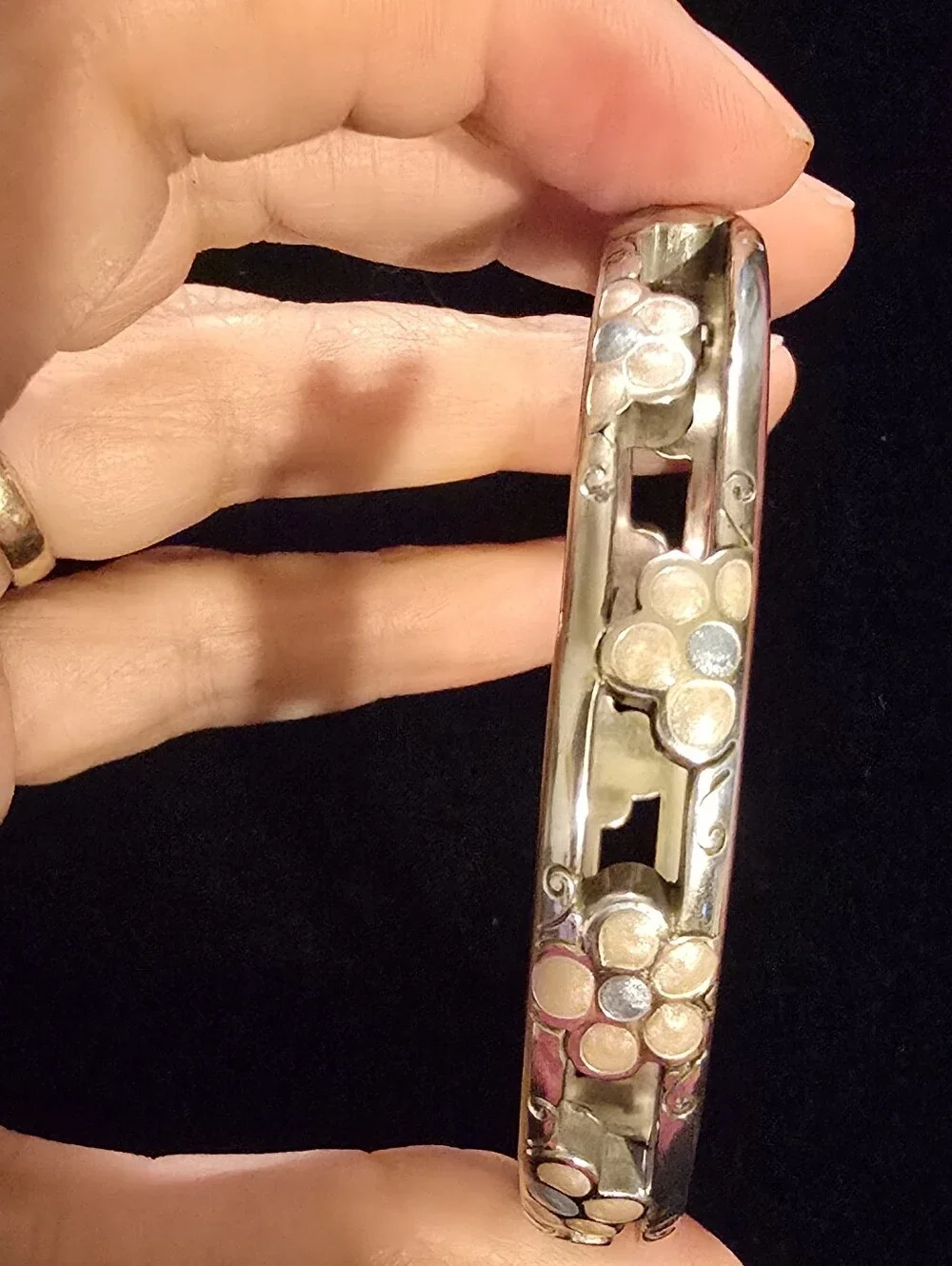 Brighton Silver Floral Inlay Phone Case Accent